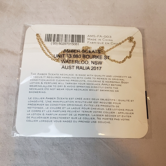 Amber Sceats Double Coin Necklace BNIB NWOT - Picture 2 of 2
